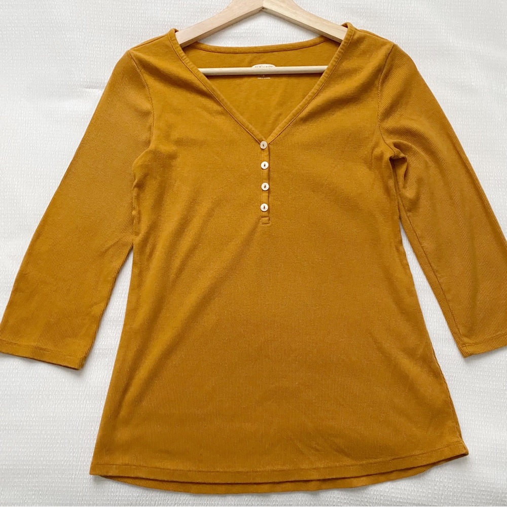 Slim Fit Ribbed Henley - Picture 2 of 9